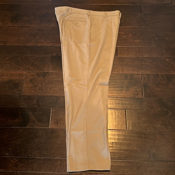 Dockers pants 44/32 - Picture 2 of 8